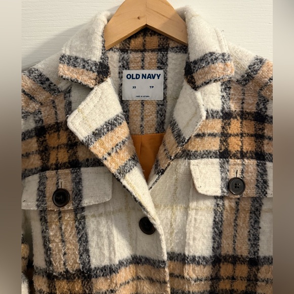 Old Navy Wool Shacket - Cream Plaid - Picture 6 of 16